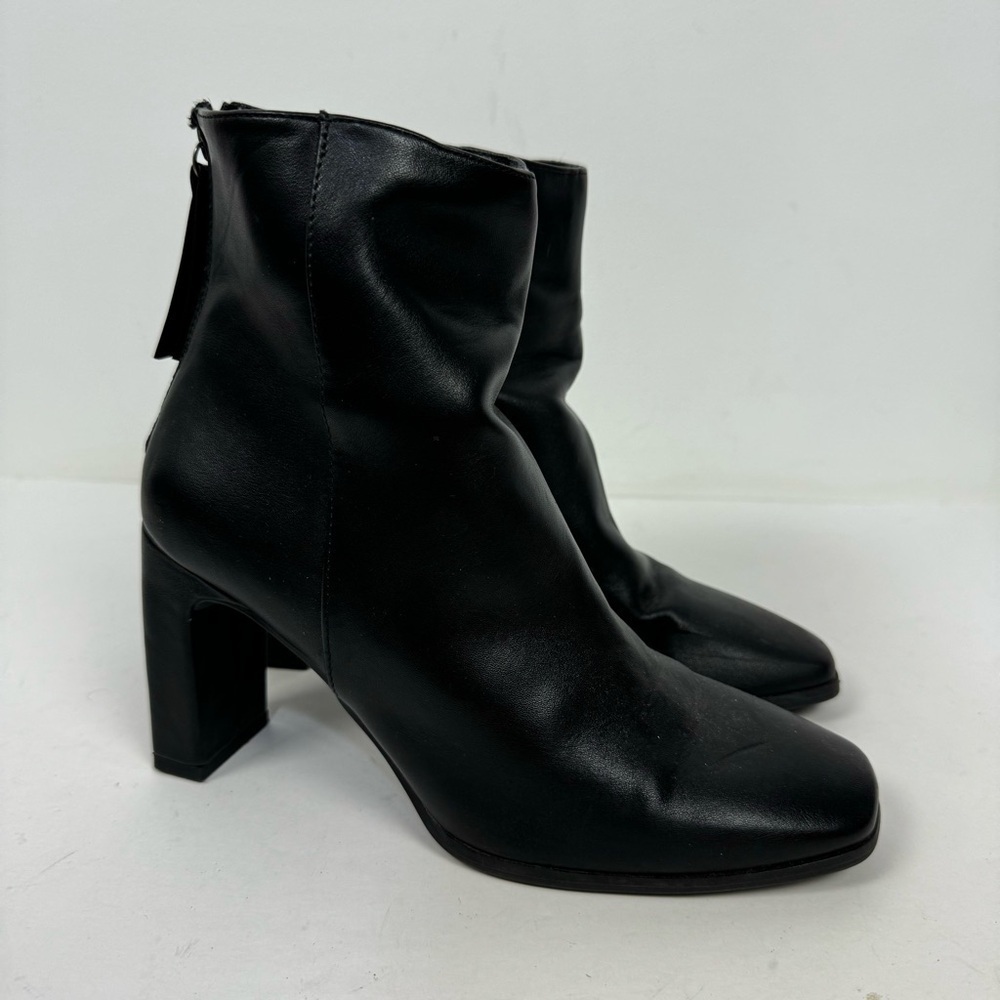 Maurices Black Block Heel Heeled Ankle Boots Minimalist capsule wardrobe goth